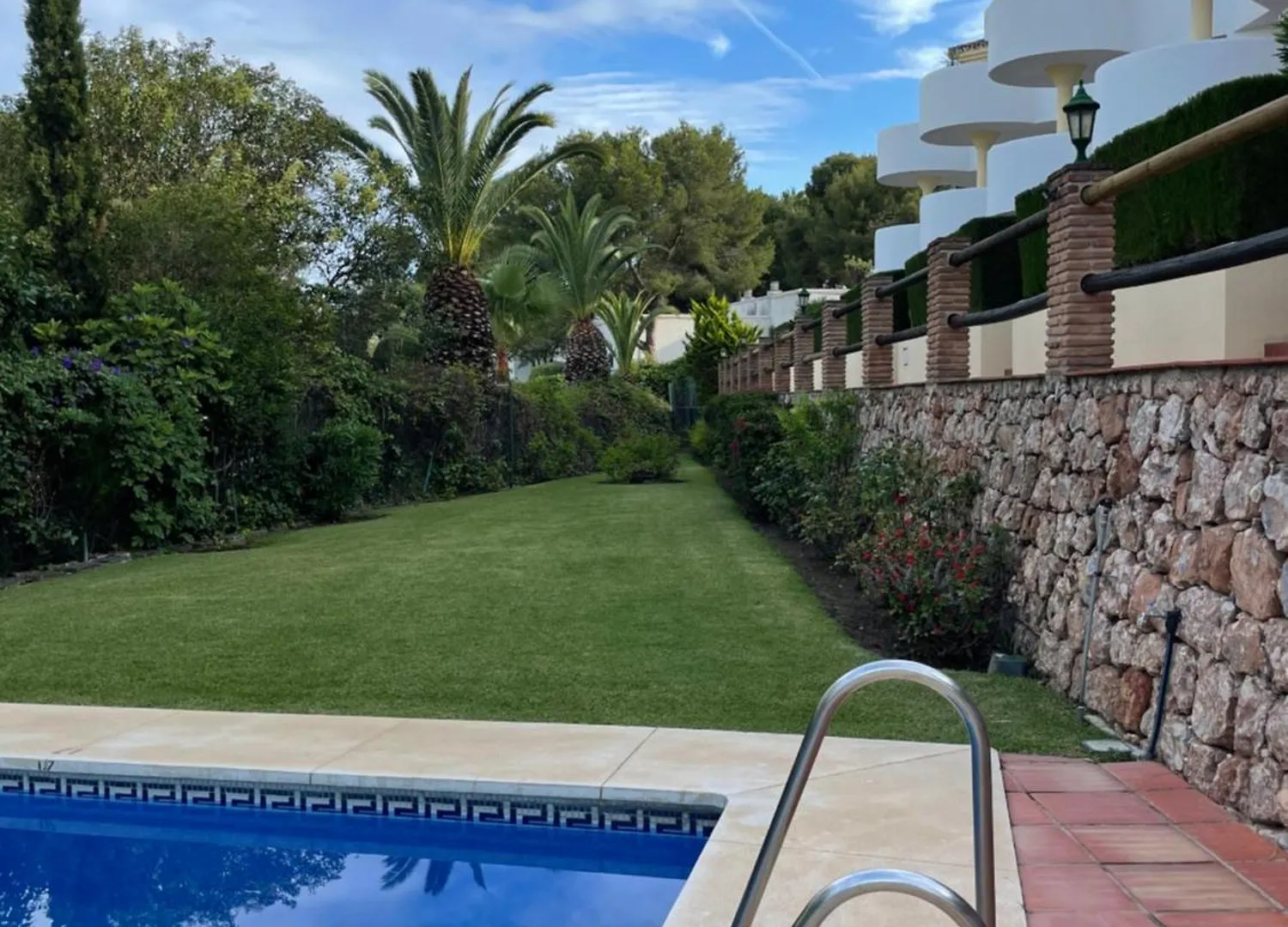 Jardines Apartment Sitio de Calahonda